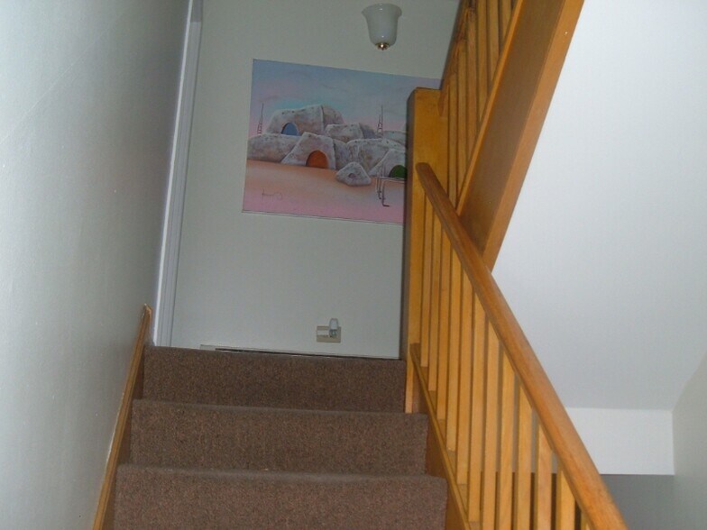 Building Photo - 4249 N Kedvale Ave