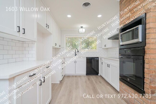 Building Photo - 1603 Willow Oak Dr