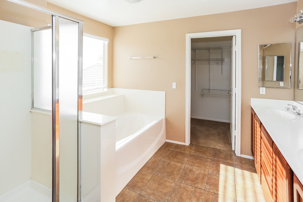 Building Photo - 6830 S 44th Ln