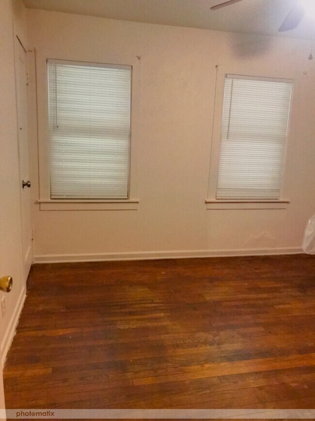 Building Photo - 1102 Linden