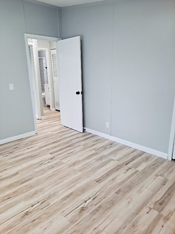 Building Photo - 17 Deerwood Park