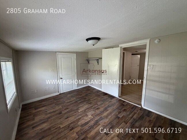 Building Photo - 2805 Graham Rd