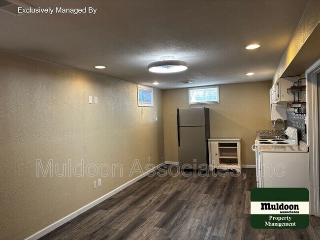 Building Photo - 610 N Tower St