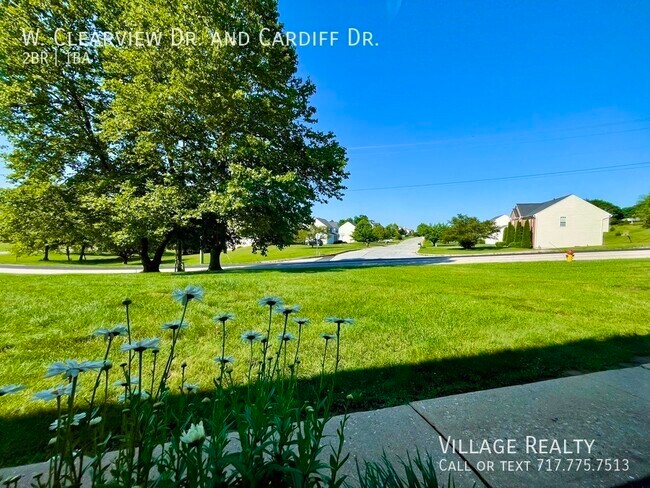Building Photo - 81 W Clearview Dr