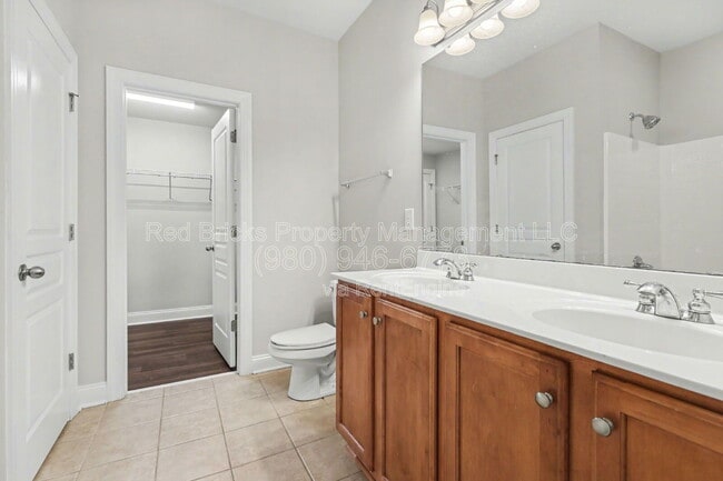 Building Photo - 2330 Bonterra Blvd