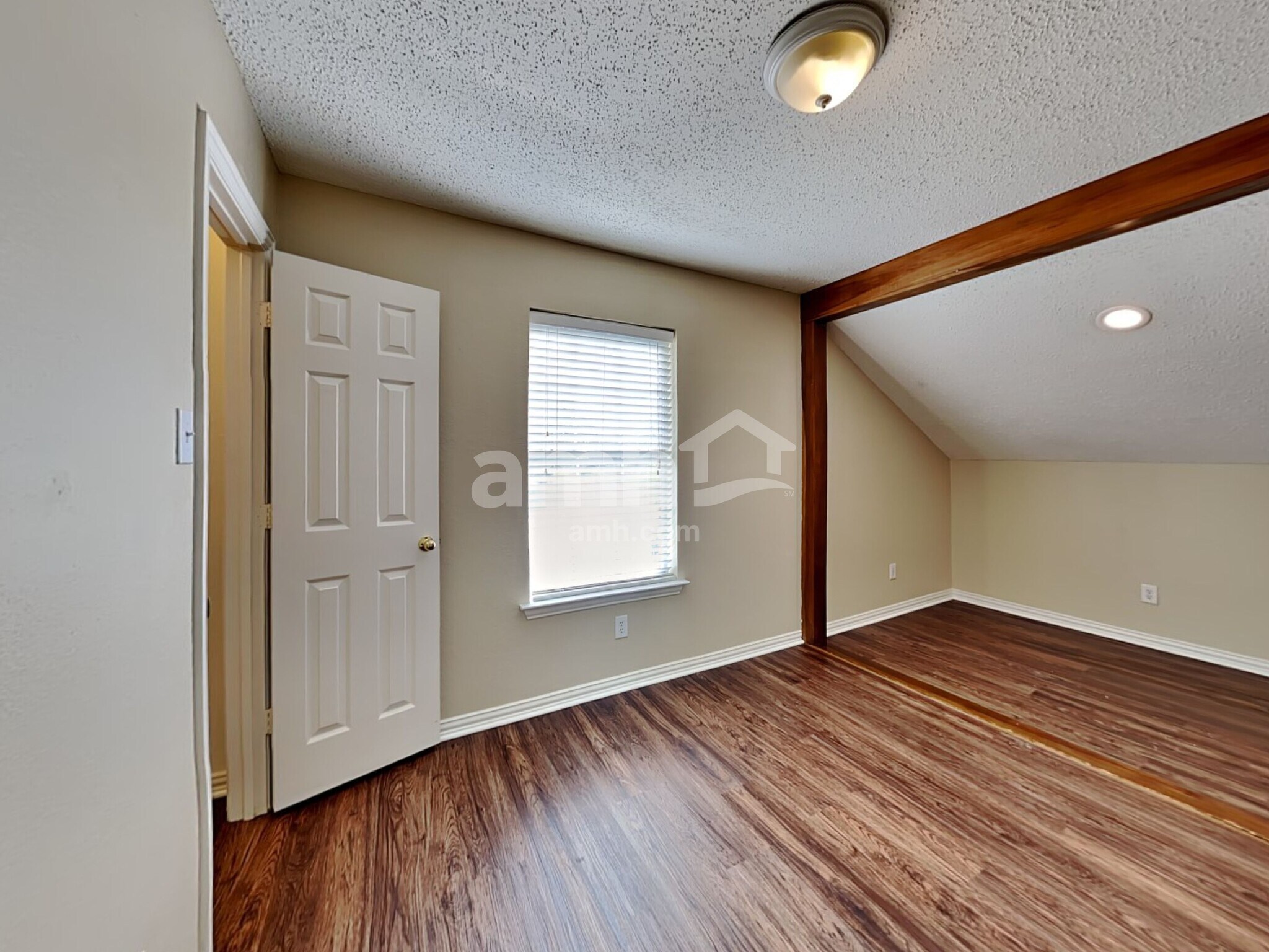 Building Photo - 3167 Lido Way