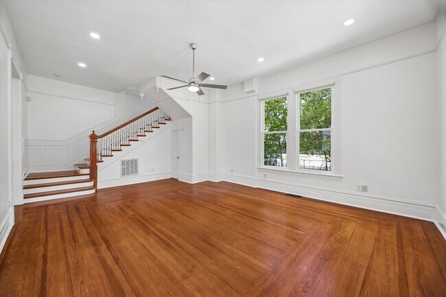 Building Photo - 1229 Heights Blvd