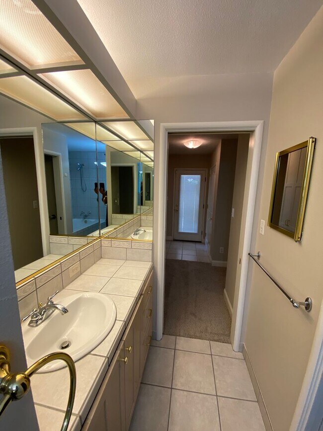 Building Photo - Spacious home in Green Acres coming soon!