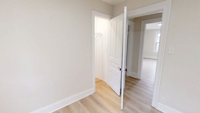 Building Photo - 509 Spring St