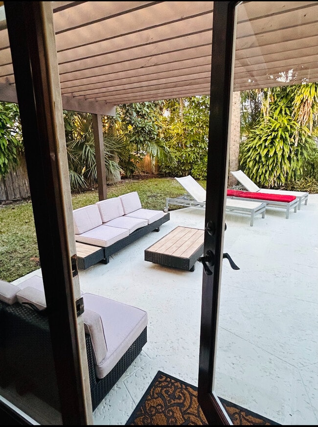 Building Photo - 2169 Imperial Point Dr