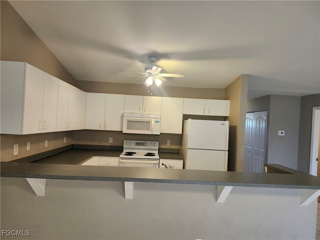 Building Photo - 3733 Country Club Blvd