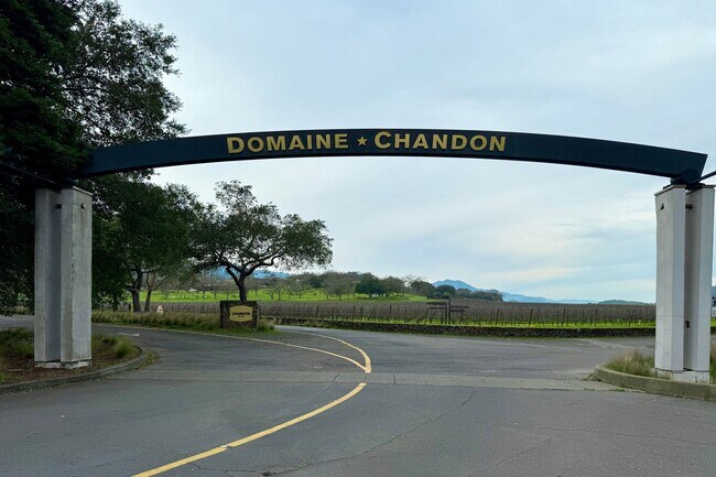 Building Photo - 1876 Heritage Way