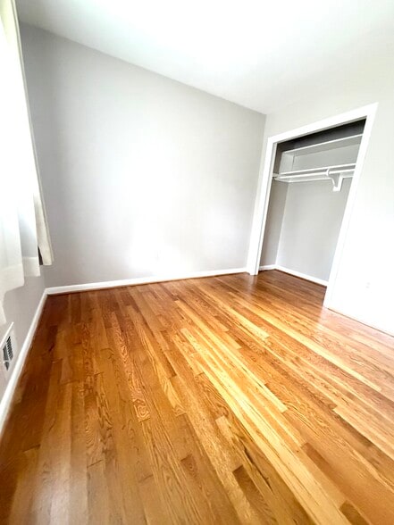 Building Photo - 5412 Amberwood Ln