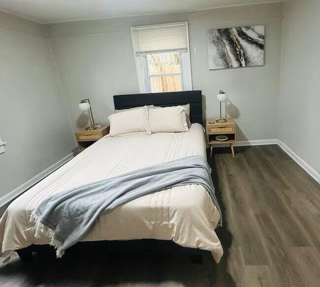 Building Photo - 3132 Forrest Hills Dr SW