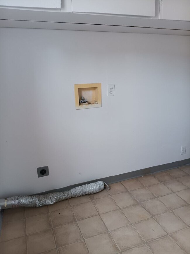 Building Photo - Beautiful Secluded Farmhouse & Shop is Available!