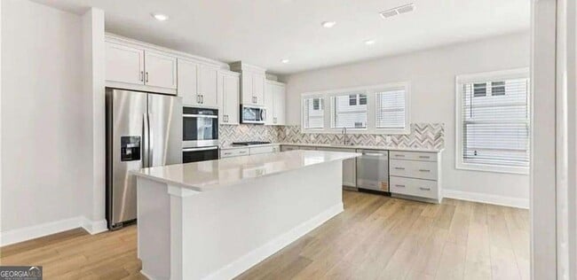 Building Photo - 403 Elise Wy