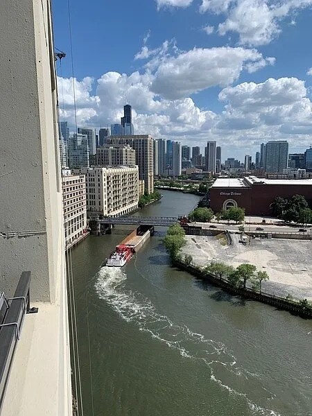 Building Photo - 900 N Kingsbury St