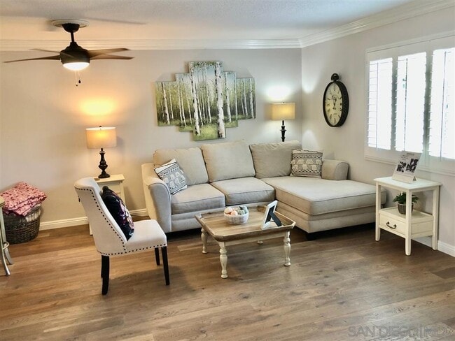 Building Photo - 7545 Charmant Dr