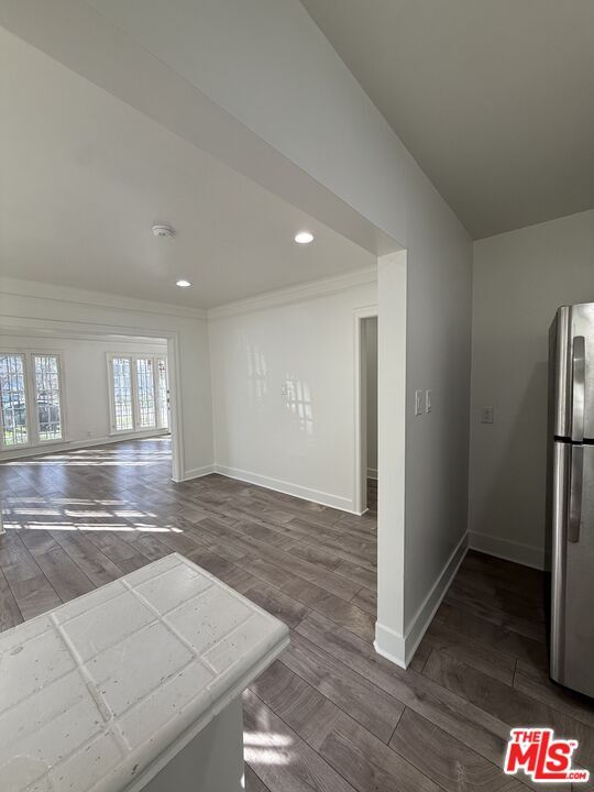 Building Photo - 734 S Gramercy Pl