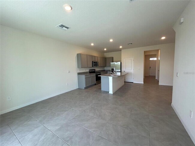 Building Photo - 17550 Crescent Moon Lp
