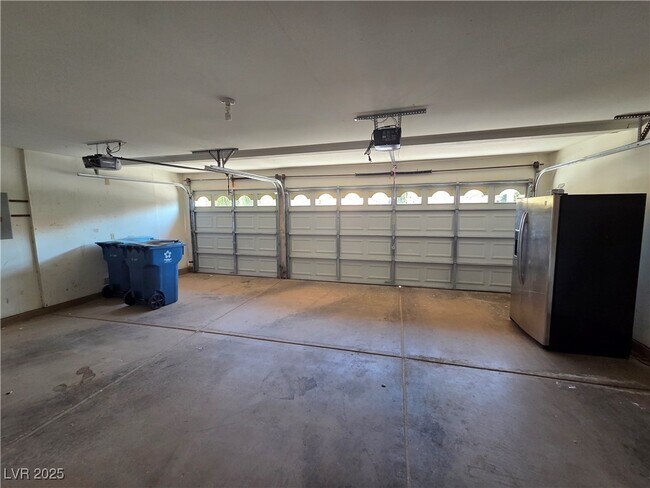 Building Photo - 8204 Tivoli Cove Dr