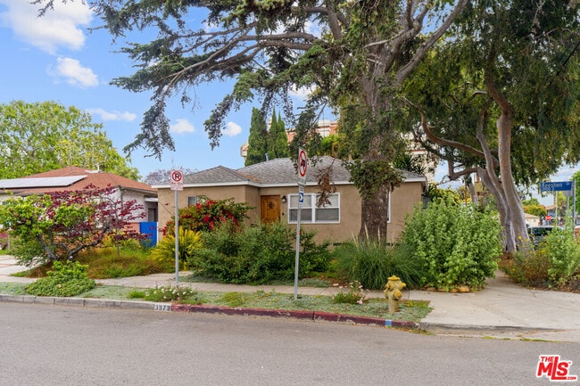 Building Photo - 3972 Keeshen Dr