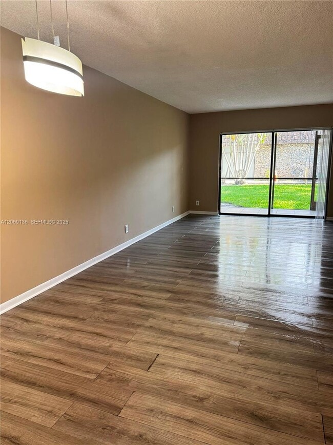 Building Photo - 3129 Oakland Shores Dr