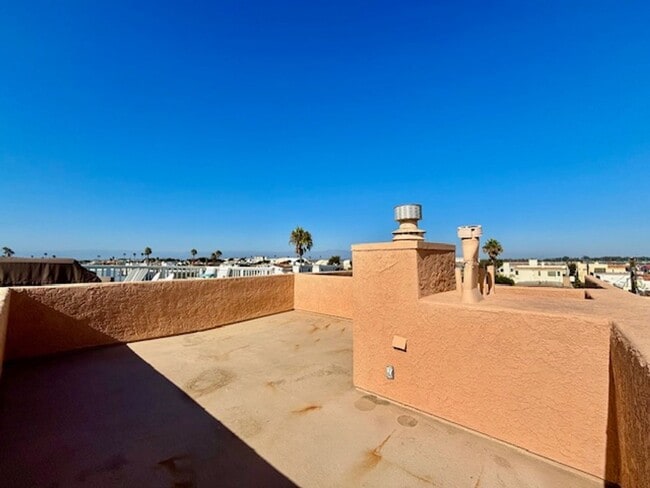 Building Photo - 316 Ocean Dr