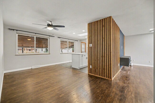 Building Photo - 6762 Harlan St