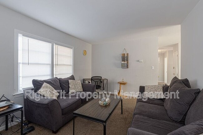 Building Photo - 4201 Searcy St