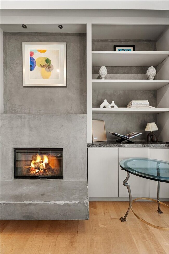 Building Photo - Modern 2BR Architectural + Rooftop in Prime West Hollywood