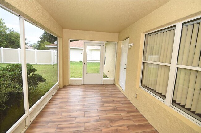 Building Photo - 7 Ryarbor Dr