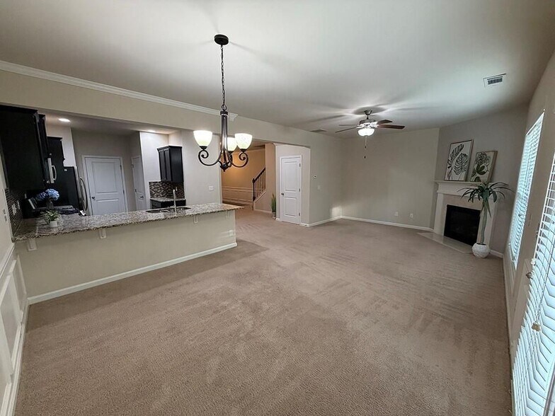 Building Photo - 2568 Village Park Bend