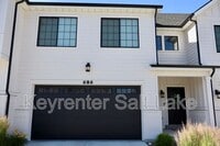 Building Photo - 686 E Benbrook Ln