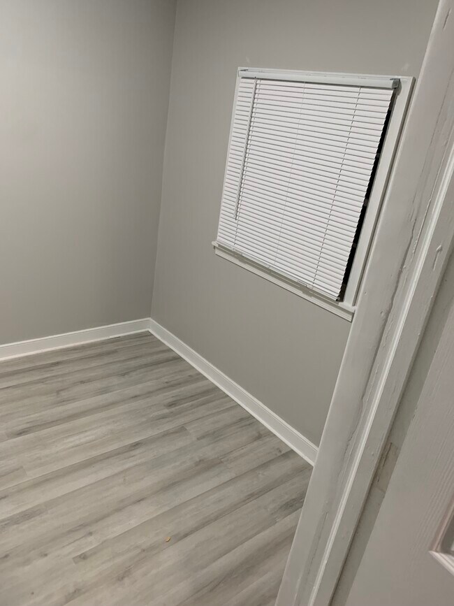 bedroom #1 - 410 Spring St