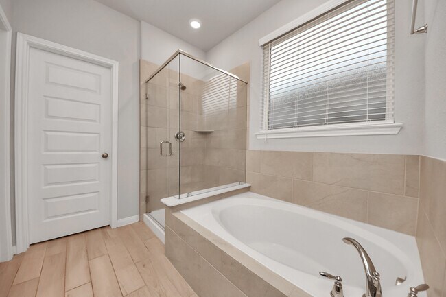 Building Photo - 1122 Muscadine Hollow Ln