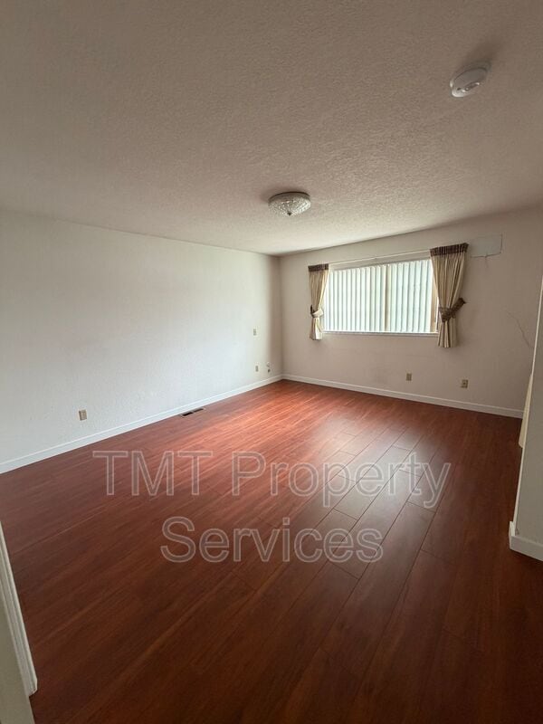 Building Photo - 2 Polvadera Ct