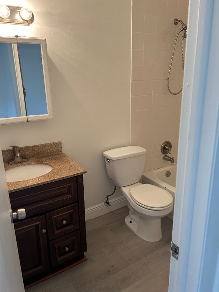 Building Photo - 2440-2442 Jackson St