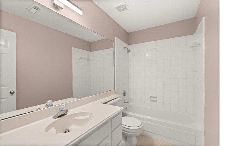 Building Photo - 16003 Pebbleglen Dr