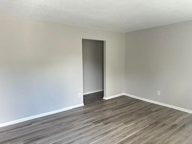 Building Photo - 2075 Clingan Dr NW