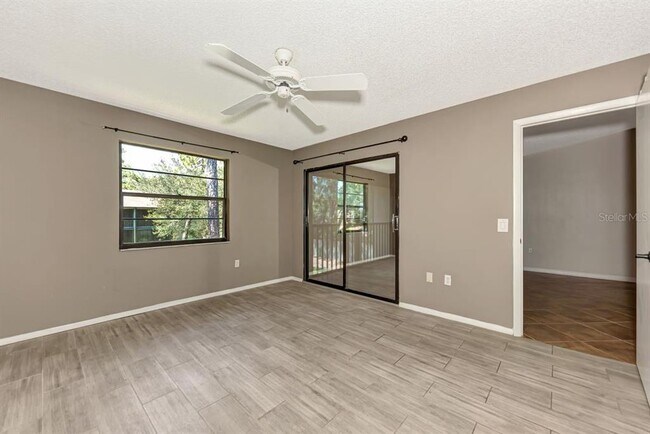 Building Photo - 5645 Summerside Ln