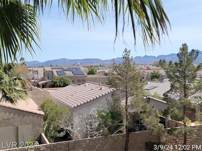 Building Photo - MIDRISE 2 BED, 2 BATH CONDO IN GUARD-GATED...