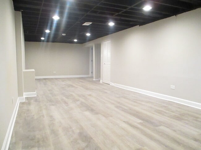 Building Photo - 1738 Ballentine St
