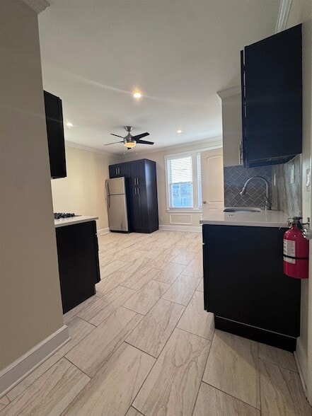 Building Photo - 14 River St