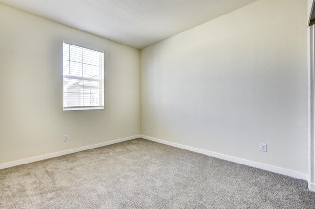 Building Photo - 3525 Sparrow Ct