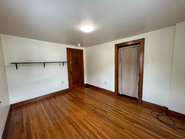 Building Photo - 183 W Patterson Ave