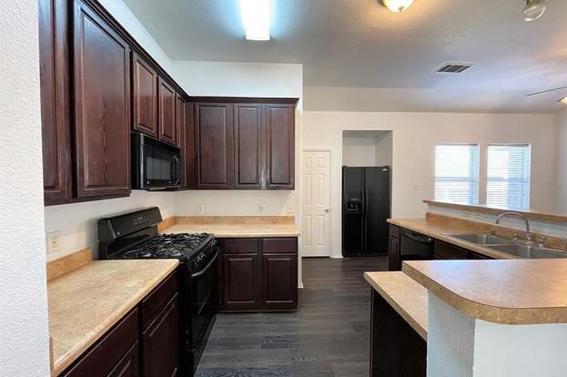 Building Photo - 5112 Bald Cypress Ln