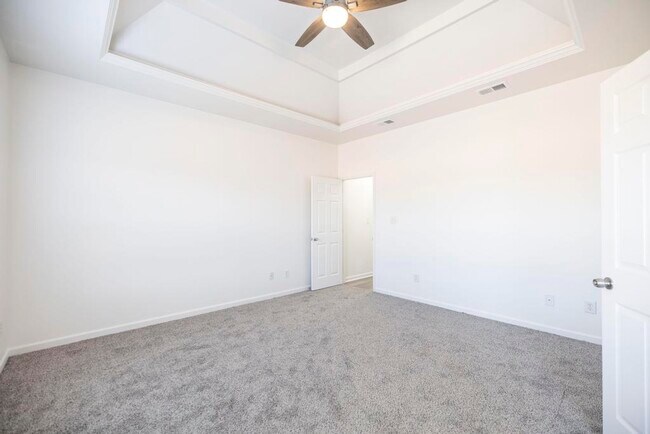 Building Photo - 807 Loudon Hill Dr