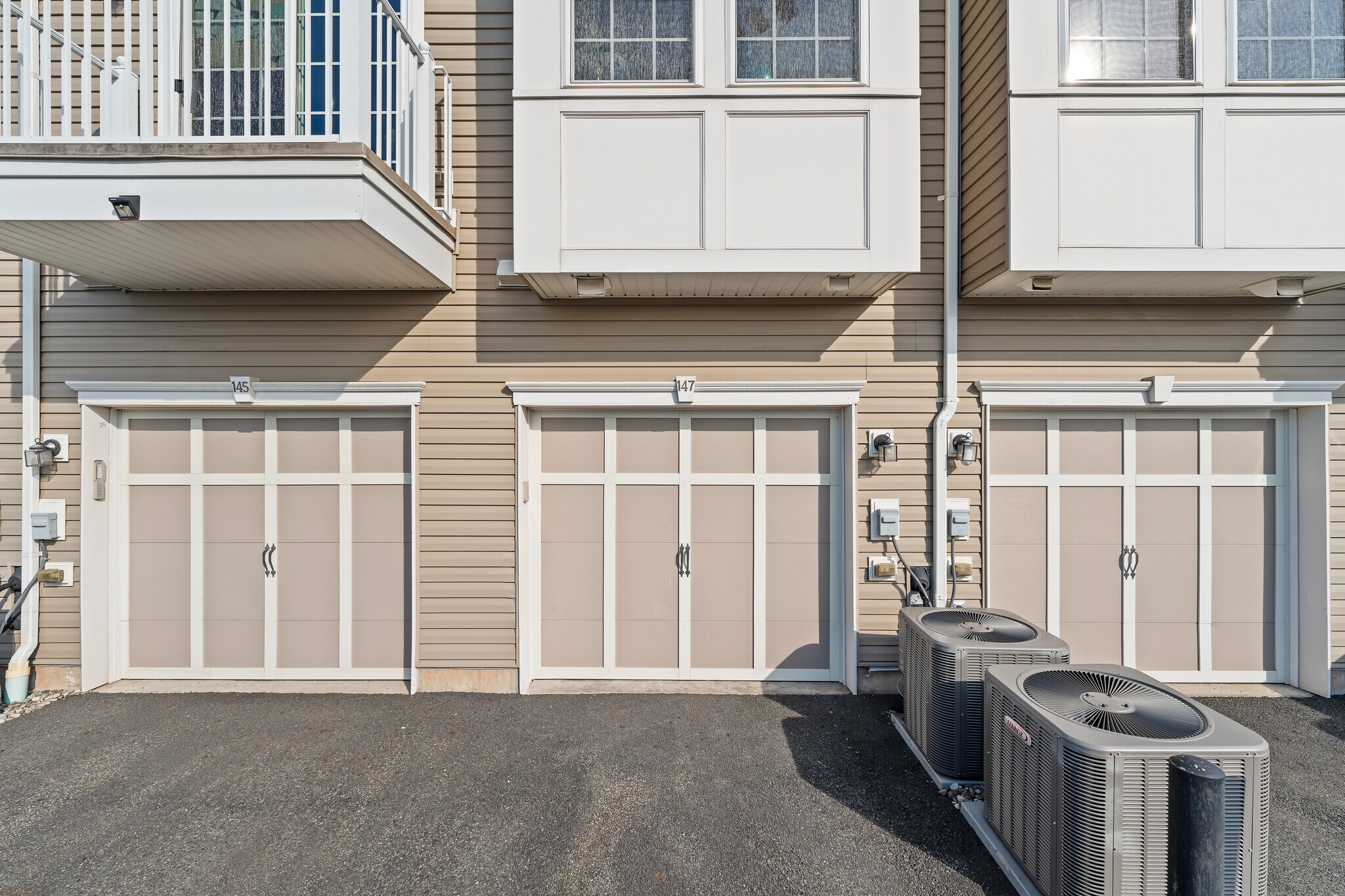 Building Photo - 147 Wesmont Dr