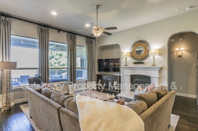 Building Photo - 10332 Morada Rd